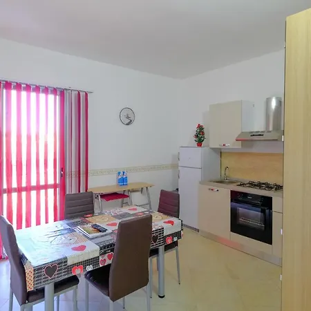 Apartment Iona *