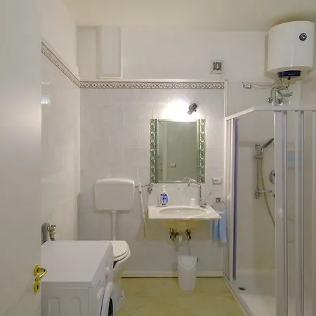 Apartment Iona *