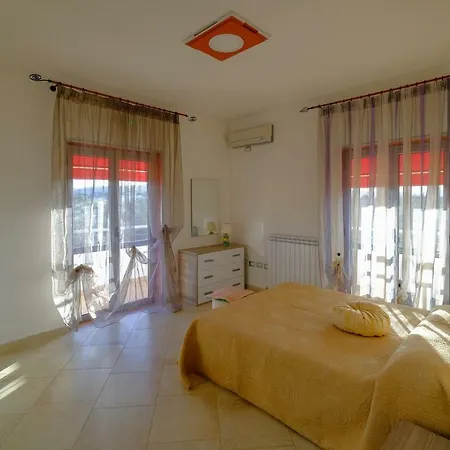 Apartamento Iona Rocca di Neto
